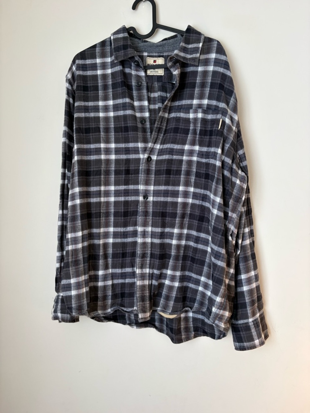 Woolrich Men's Black & Gray Plaid Button-Down Shirt - Casual Long Sleeve XL
